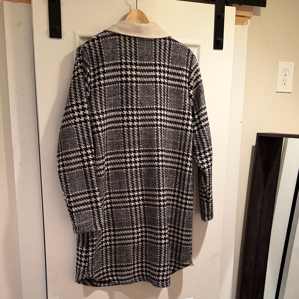 MELLODAY Black and Cream Plaid Shacket - Picture 3 of 5